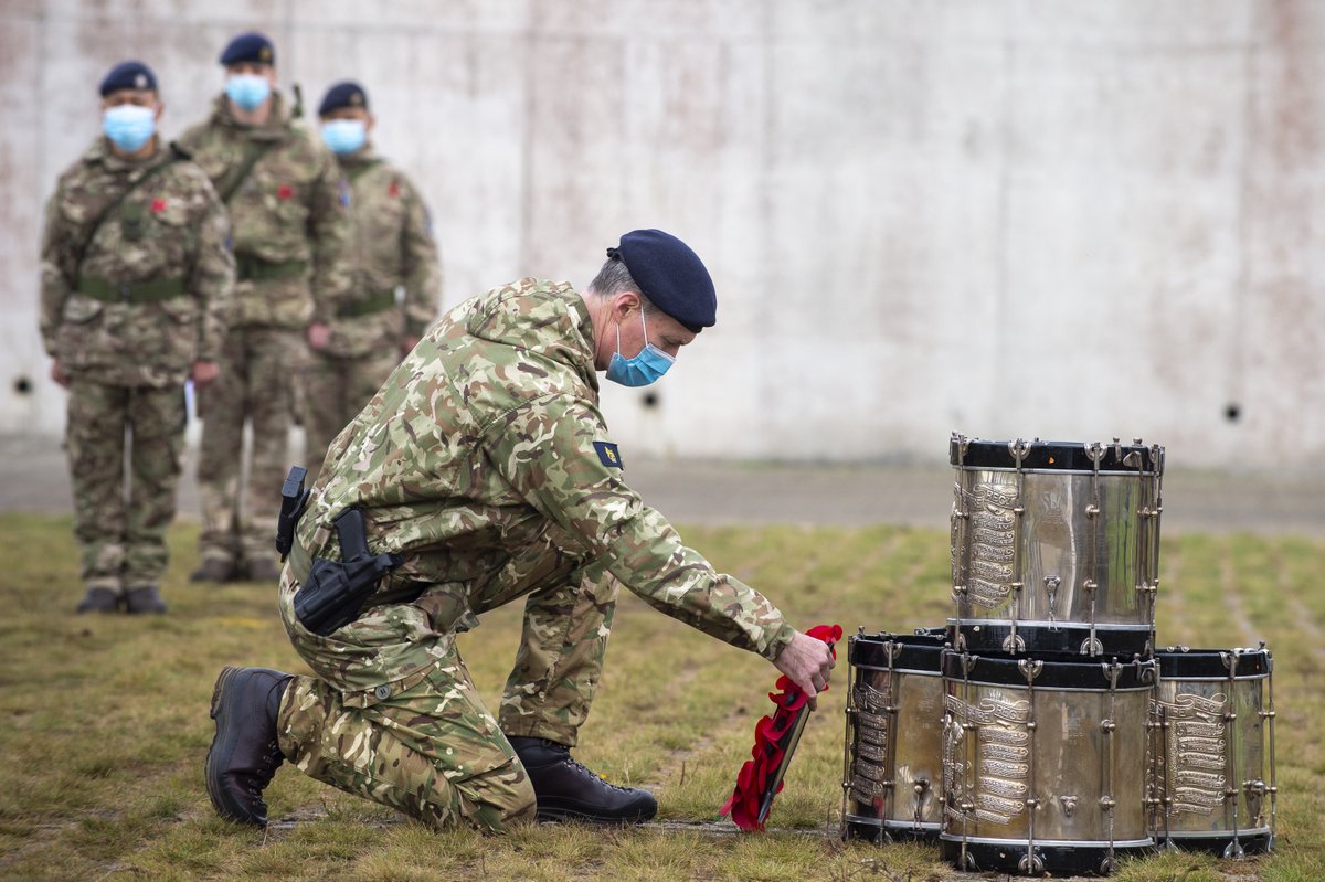 HQARRC's tweet photo. 📯As the bugle sounded, exercise #LoyalLeda20 fell silent across #Gloucestershire. Multinational @NATO Allies came together to pay their respects during inclusive ceremonies. It always feel more poignant whilst away or deployed. #StrongerTogether  #RemembranceSunday 🇬🇧 https://t.co/cz6vW3QLD0