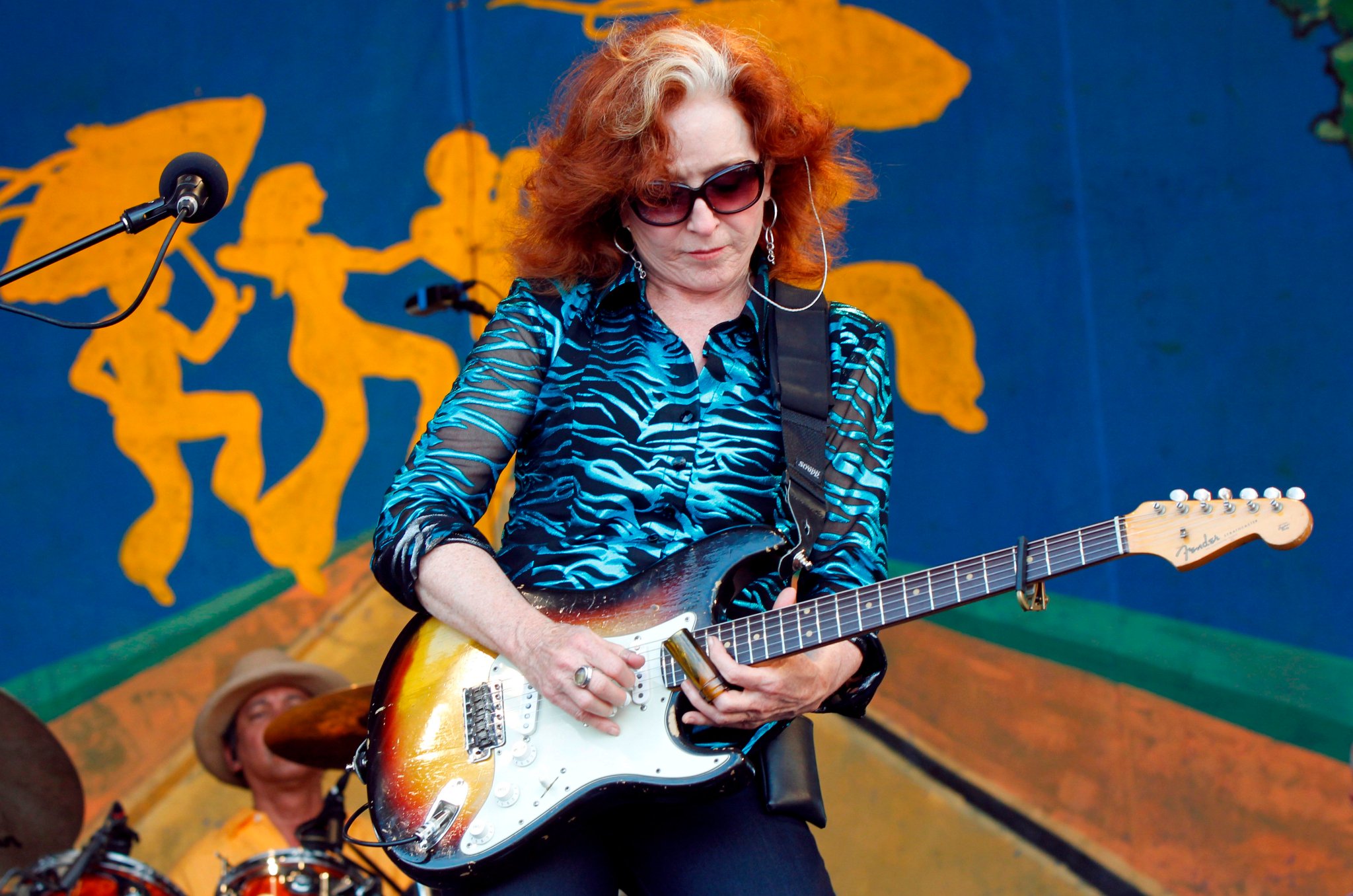 Please join us here at in wishing the one and only Bonnie Raitt a very Happy Birthday today !    