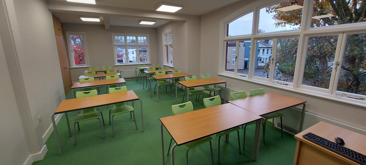 obee36's tweet photo. It's so exciting to know that tomorrow will see the boys in Year 7 and 8 head over to the Hub@51 for the first time and for Art lessons to take place in the purpose built facility. #TPSCommunity https://t.co/KpjtNHVgDD