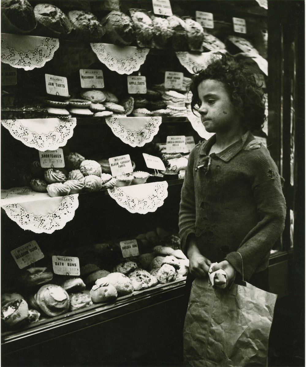 Photo_Oxford's tweet photo. Plenty to explore on our site (link in bio) including BLOGS: Amanda Hopkinson on Edith Tudor Hart, @RoseTeanby 'Searching for Hidden Early Women Photographers', Catlin Langford 'Lost &amp; Found: Discovering &amp; revealing the histories of women photographers'. 
Photo: Edith Tudor Hart https://t.co/uBl2FB0eNE