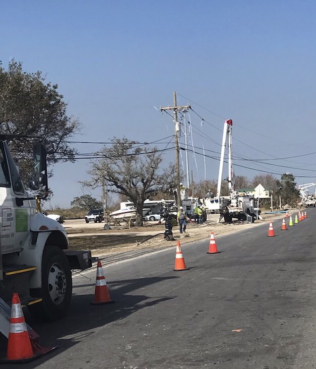 AEPOhio's tweet image. Our crews rose alongside the sun to begin the trip home from Louisiana today. They spent this week helping with the @Entergy storm response for #HurricaneZeta. Thanks go out to the amazing folks there who welcomed our crews into their community this week.

Safe travels home!