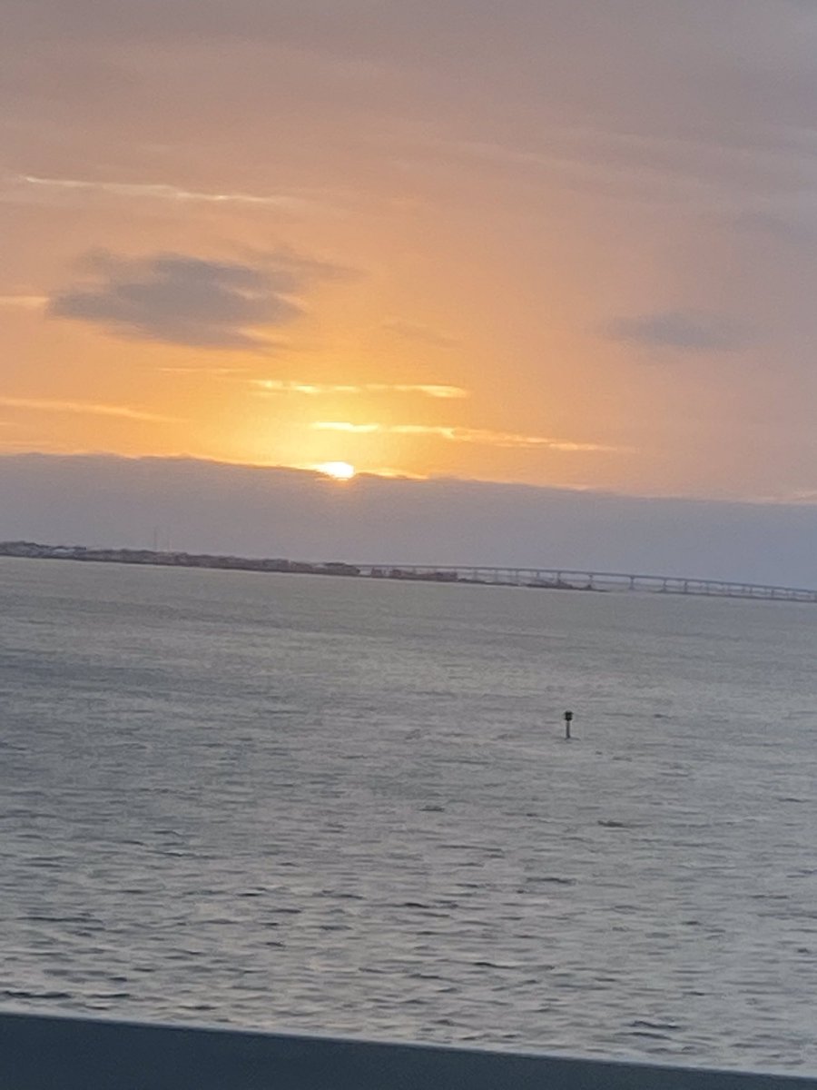 AEPOhio's tweet image. Our crews rose alongside the sun to begin the trip home from Louisiana today. They spent this week helping with the @Entergy storm response for #HurricaneZeta. Thanks go out to the amazing folks there who welcomed our crews into their community this week.

Safe travels home!