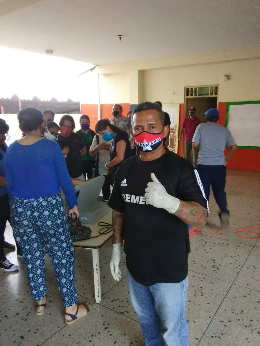 Pa los que andan por hay diciendo yo soy tupamaro de corazon pero voto Pcv yo les digo usted no es ni a sido ni sera nunca tupamaro pa que estemos claros