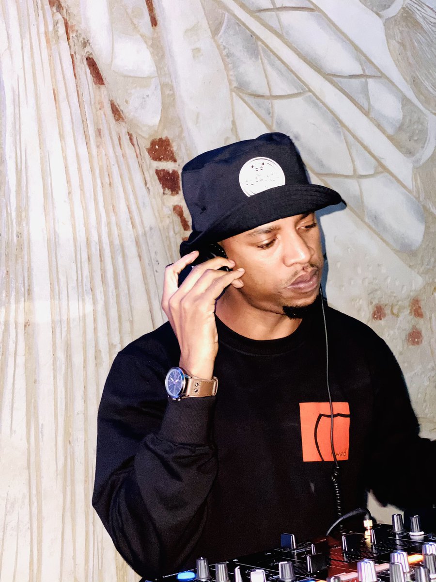 DacapoSA's tweet photo. Music will save the day!
#indigochild https://t.co/WTZhbTWORC
