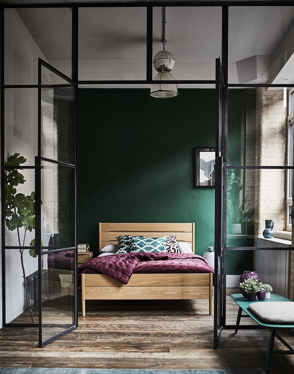 Softly tactile, the rise and dip of the carved indent, or chamfer, the Rimini #bedroom range has been designed to induce a feeling of calm and relaxation.

Explore the Rimini bedroom collection at ercol.com/en-gb/collecti…

#ercol