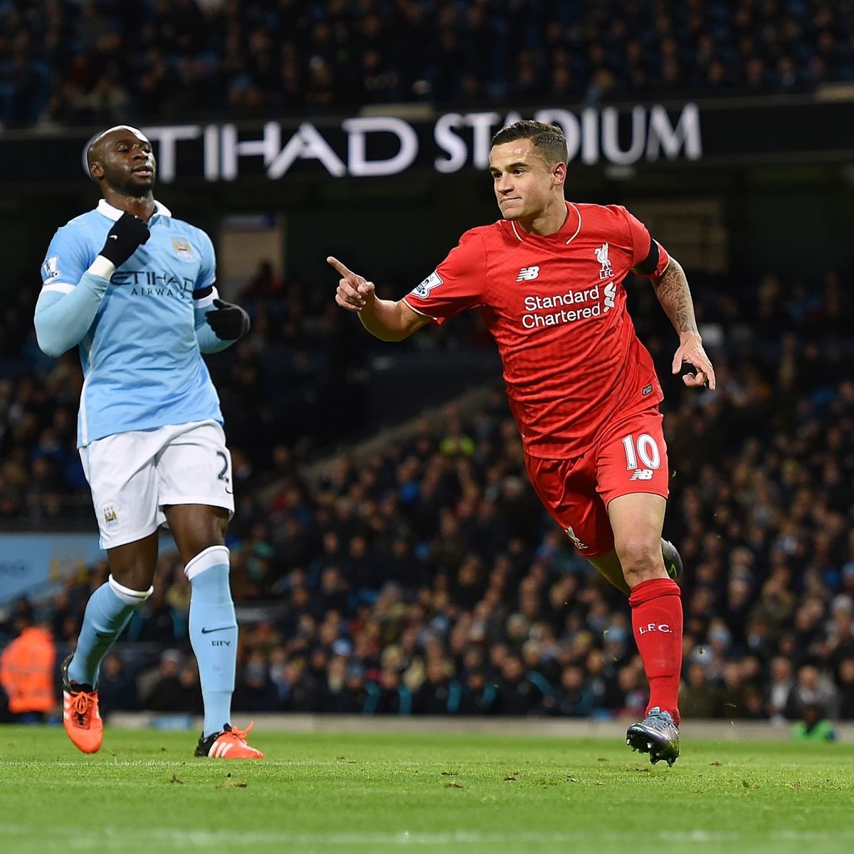 LFCDiscussion's tweet photo. Approaching five years since our last Premier League win at the Etihad! Same again today please, Reds! 🔴

21/11/15
#MCFC 1-4 #LFC
Aguero         Mangala OG
                      Firmino 
                      Coutinho
                      Skrtel https://t.co/BMT7FaHFiL