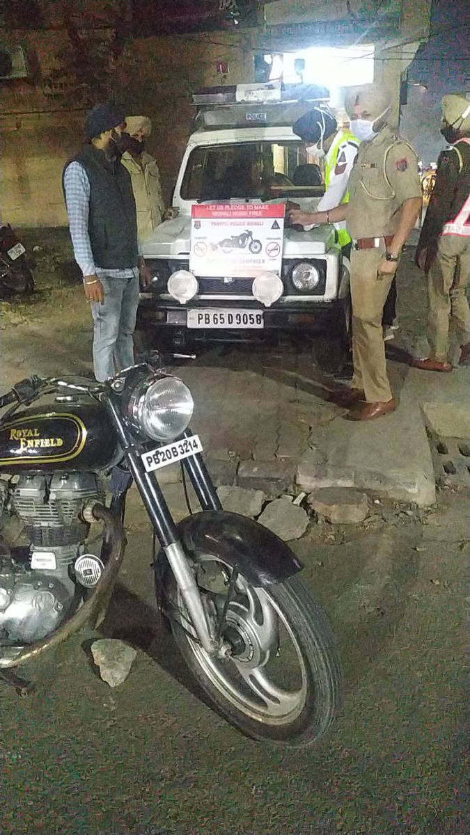 TrafficSASNagar's tweet photo. Traffic Police SAS Nagar conducted Noise Free Campaign and action was taken against the violators.#ObeyTrafficRules #TrafficAwareness #AvoidOverSpeeding #DontDrinkAndDrive #AvoidNoisePollution #LetsBringtheChange #TrafficAdvisory #TrafficAlert #TrafficPolice https://t.co/3MFGPGnpPi