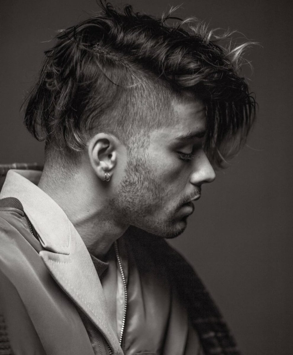 LHL28DLA's tweet photo. Voten por Zayn que se tiró tremendo video y debe ser valorado como se merece.

Votenle a zayn también o me ácaricio el cuello con una motocierra.

1 RT= 1 voto
I vote for #Better by @zaynmalik for #BestVideo #TDYAwards @965TDY https://t.co/3VqTaccbIG https://t.co/WPXPJAYeOZ