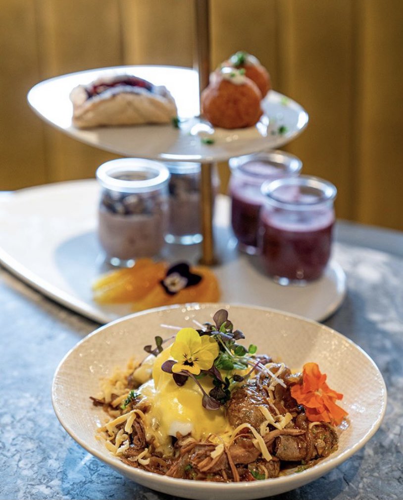 Try our gorgeous &amp; delicious “elevated” tabletop brunch offered on weekends <a href="/oxbow_yyc/">Oxbow Restaurant</a>. Our entree is a French Onion Breakfast Bowl with Fried Potato, Roasted Chicken, Gruyere Cheese, Caramelized Onion, Poached Egg &amp; Mustard Hollandaise. oxbowyyc.ca #yycbrunch