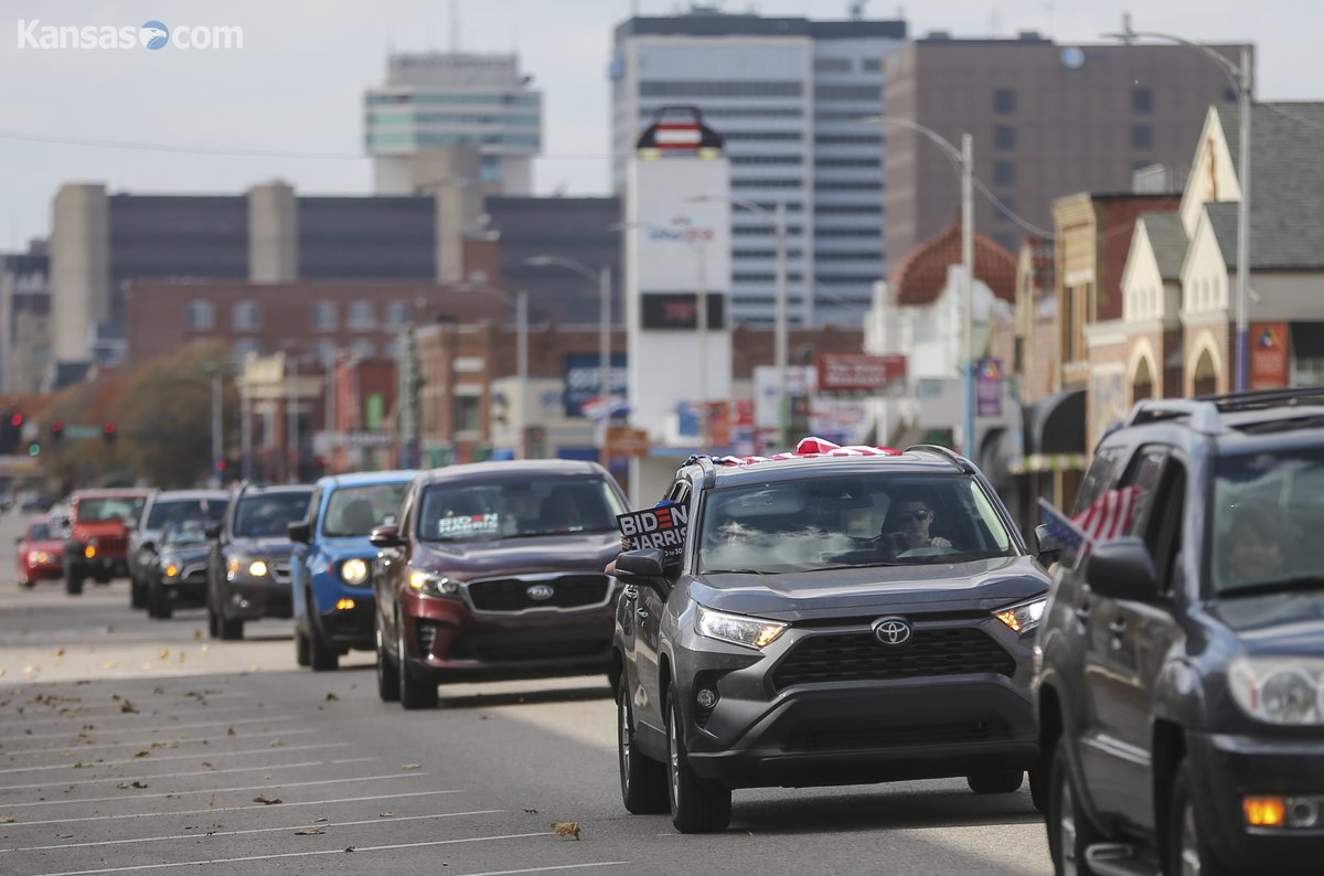 travisheying's tweet photo. A parade of cars celebrating Joe Biden and Kamala Harris' win in the presidential election passed through downtown Wichita on Sunday, a day after Biden addressed the nation as the President-elect. https://t.co/Y4SpqF9J9L