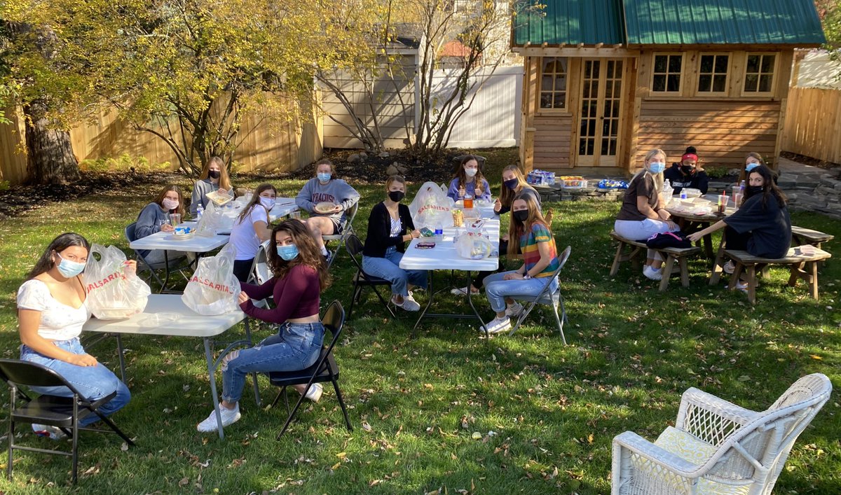 amherstwsoc's tweet photo. IT’S SECTIONAL GAME DAY EVE‼️You know that means @Salsaritas !!🌮 Had a great practice this morning then fueled up for #bluepatchszn⚽️ We play Pioneer tomorrow at 5 at home for the A2 quarterfinals!! #onetiger #cantstopthosemaskedladytigers #pleasesponsorusthisyear https://t.co/fT6f2R7ORc