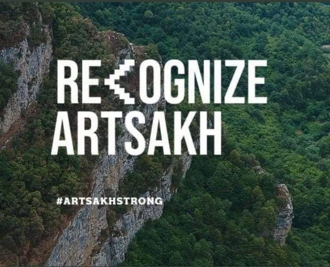 PatochyanN's tweet photo. @HenrikhMkh @OfficialASRoma Love You, Proud of You🇦🇲🇦🇲🇦🇲🙏💪❤️ #ArtsakhStrong #PeaceforArmenians #RecognizeArtsakh https://t.co/rtBZ0uVXwI