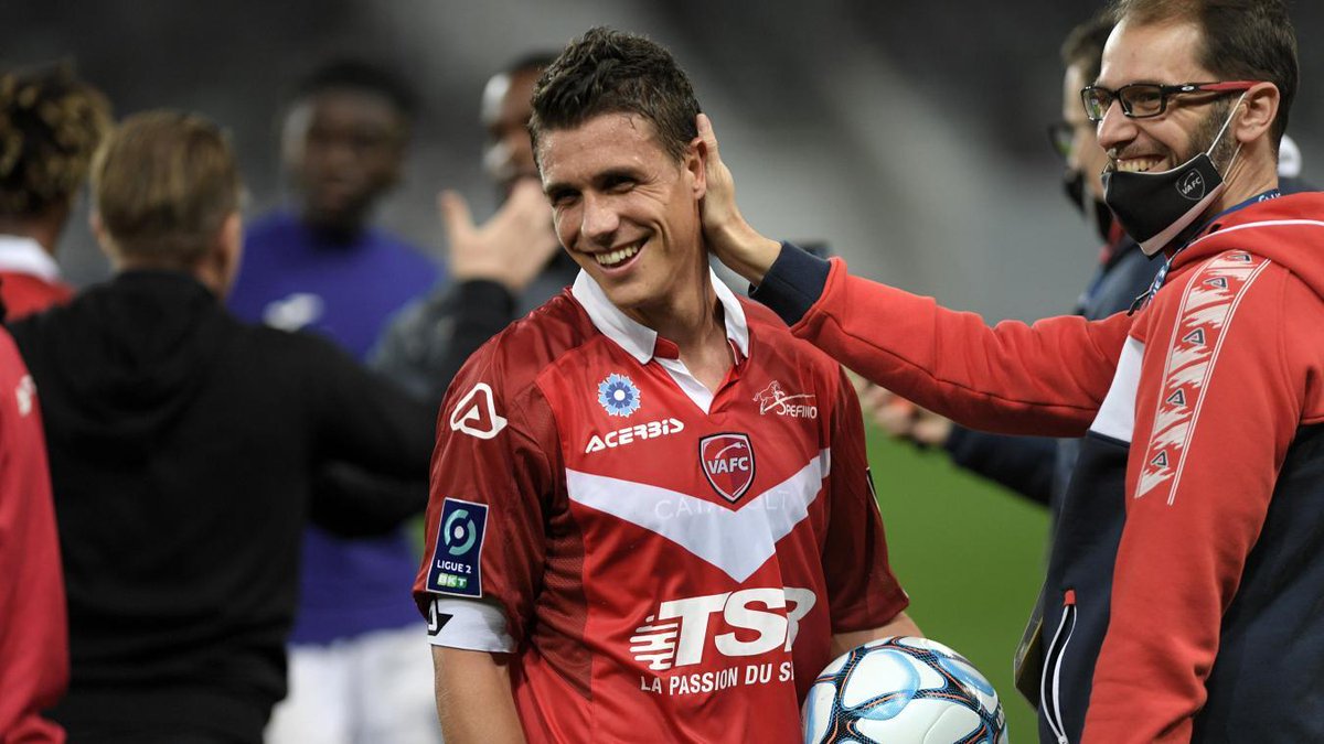 lavoixdessports's tweet photo. Joeffrey Cuffaut (VAFC): «Je ne réalise pas encore!» https://t.co/umFye8v0pd https://t.co/BeWjciCN3y