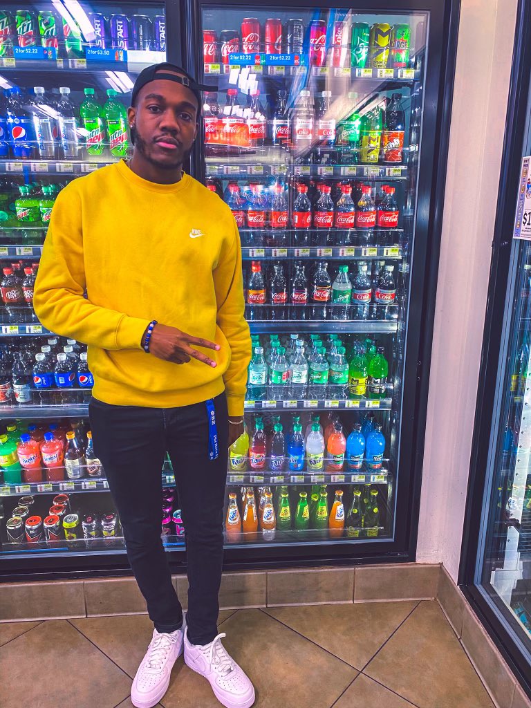 Cotton1998T's tweet photo. ⚠️⚠️⚠️ https://t.co/jbcEzJqREm