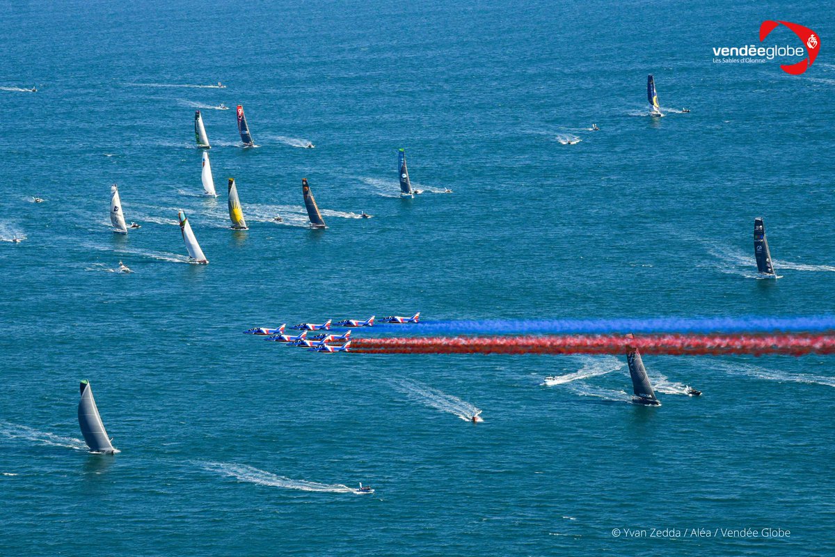 VendeeGlobe's tweet photo. Revivez en photos avec nous le départ du Vendée Globe 2020 ! Le départ en mer est le moment qui concrétise des années de travail ⛵ https://t.co/c6ipU7IERi