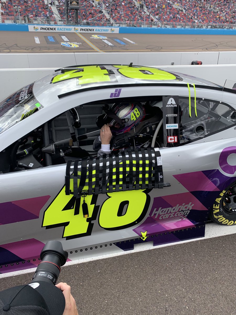 WinstonKelley's tweet image. #Legend. #OneFinalTime ⁦@JimmieJohnson⁩