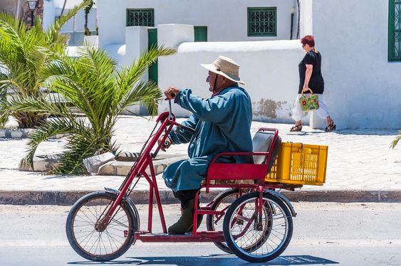 Conclusion: With most the population living on the Mediterranean coastline, the sea shaped the history & culture of the country -North to South- and its riches has fed its people for centuries.Like the Phoenicians that once flourished in the region, Tunisians are a sea people!