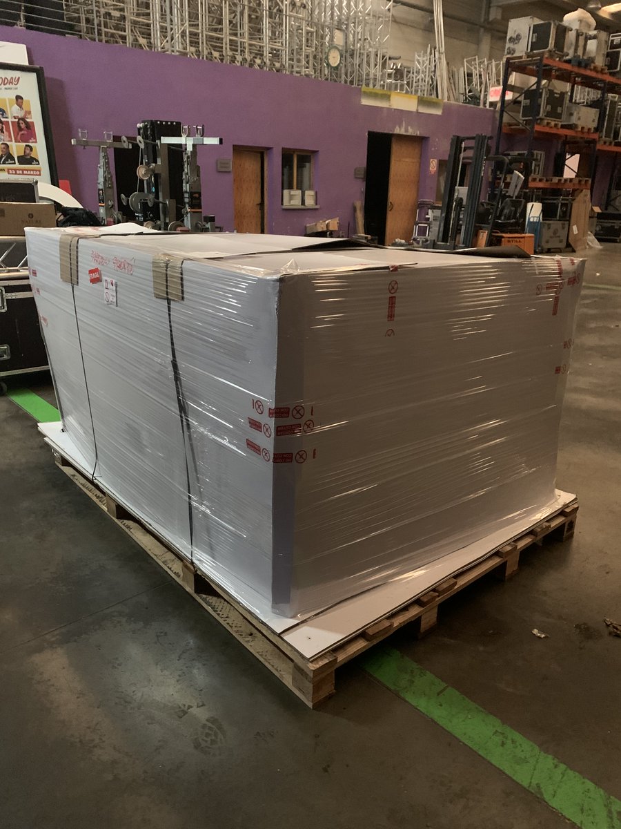 RafaelArmero_'s tweet image. Bueno, también a @LasNavesINN y a la @Feria_Valencia dónde arranca este viaje hacia una #EconomíaCircular. Un destino para el que ya tenemos equipaje😉 

Aquí la muestra! 
Mañana toca #unboxing #EnCircular

En fin. Si quieres saber más, ya sabes 👇👇👇
adcv.com/proyecto/econo…