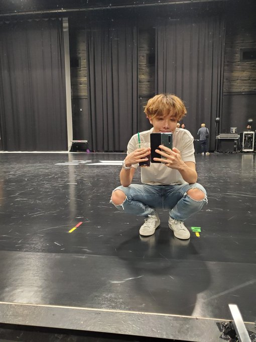 jvstdnc's tweet image. ｎｏｗ ｌｏａｄｉｎｇ . . .
       𝒌𝒊𝒎 𝒋𝒖𝒏𝒉𝒐'𝒔 𝒑𝒓𝒐𝒇𝒊𝒍𝒆

▒▒▒▒▒▒▒▒▒▒ 100%

ᴄᴏᴍᴘʟᴇᴛᴇ!

made by #ᴅᴀᴘʜɴᴇ