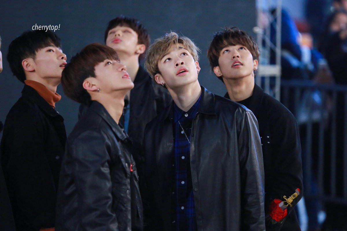 STRAYSWERVE's tweet photo. you're telling me this was 3 years ago??? :((( 3 years has already passed, not that long but look at what we've achieved now. i am so proud. https://t.co/m5BCziTlNN