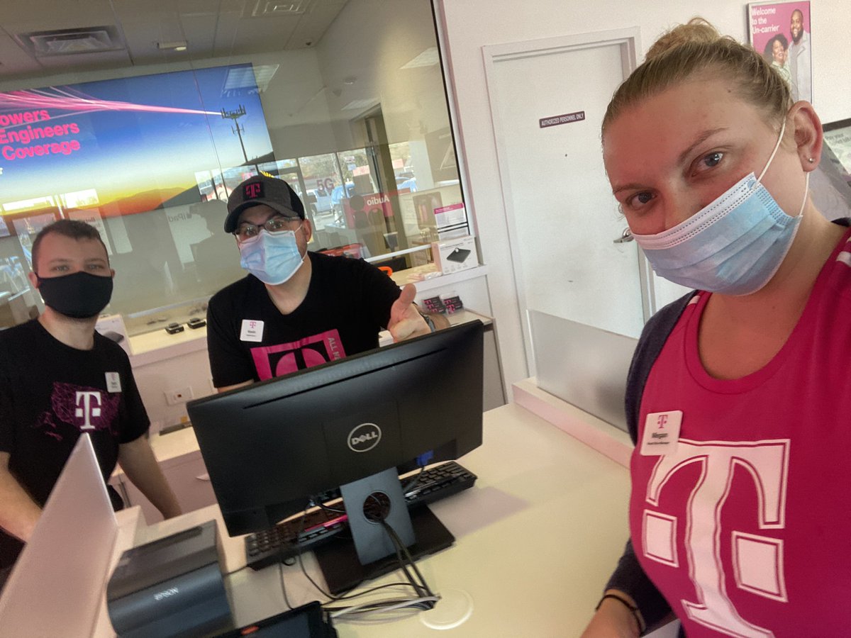 5G Huddle Part 2 complete✅Fastest 5G available NOW! 🏎👏🏻<a href="/TMobile/">T-Mobile</a> <a href="/DMoTMo/">David Moses</a> @Ktcable <a href="/Jen_M0rgan/">Jennifer Morgan</a>