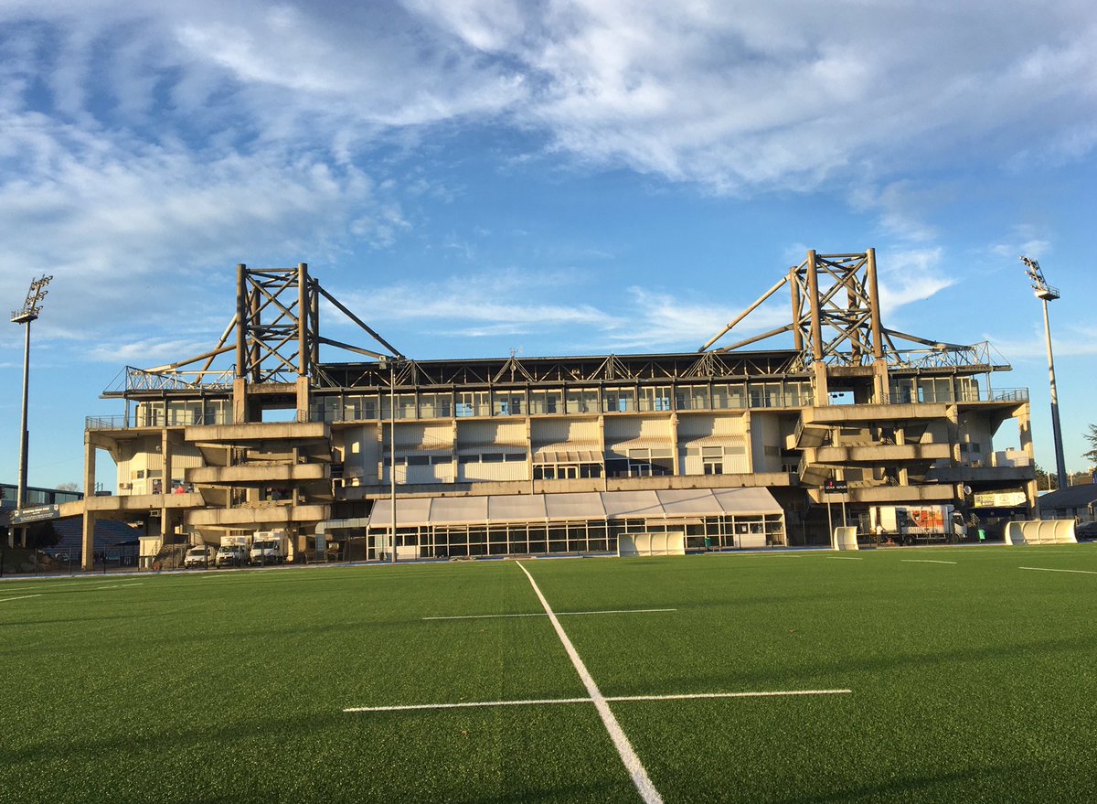 Paysage confiné / jour de match. <a href="/agen/">agen</a> étrange silence à  proximité <a href="/agenrugby/">SUA LG</a> #deplacementbref #1km #huisclos