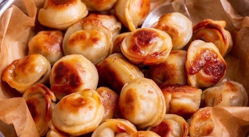 funeretti's tweet photo. @dar44028502 Наслаждайтесь жареными пельмешками я не жадная и взаимная) 🐑🍀✨ https://t.co/9nPhukfPvj
