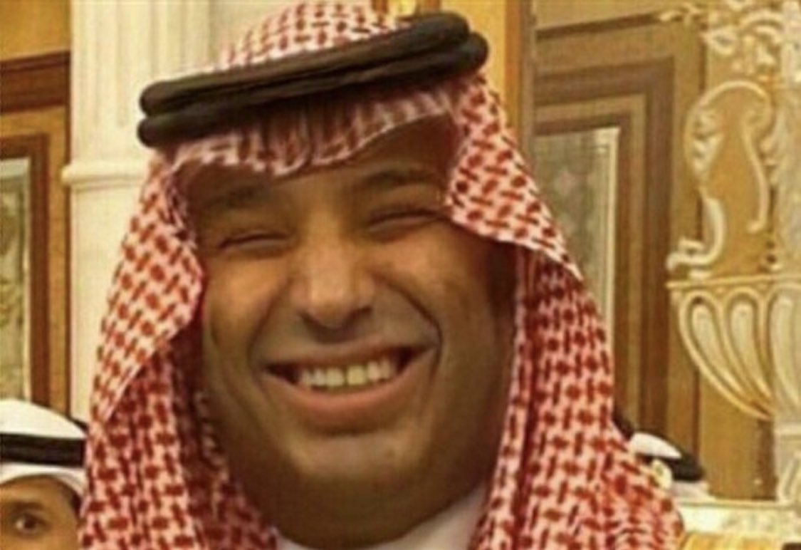 vcchbccdd's tweet photo. #محمد_بن_سلمان  سلام ي ربنا ترامب اخبار الأنتخابات معك ؟ 

ترامب: والله سحبوها مني  ي الداشر دبر لك واحد يحمي مؤخرتك 

محمد بن سلمان : هذا خطير جدا  ، الوضع لجوء لكندا اجل !! هههههههههههههه👇🏻👇🏻 https://t.co/b4nb5sx2fQ