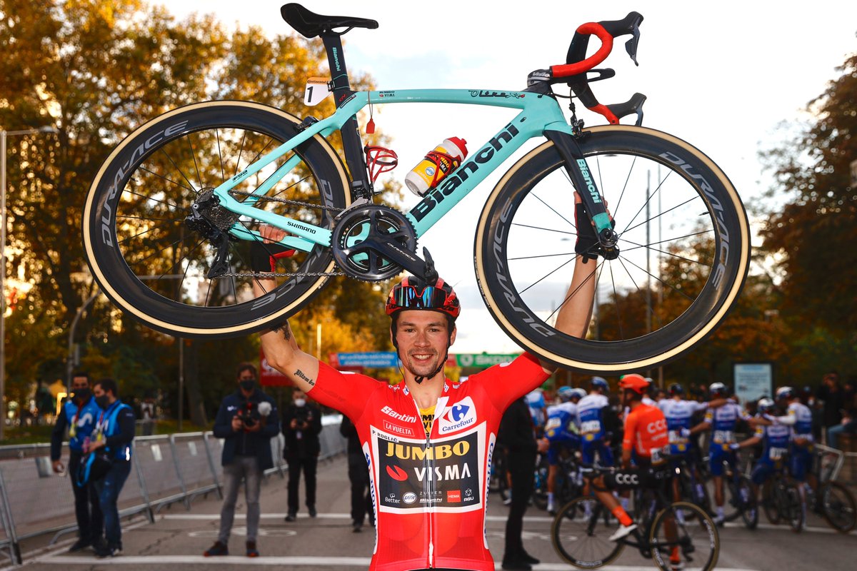 lavuelta tweet picture