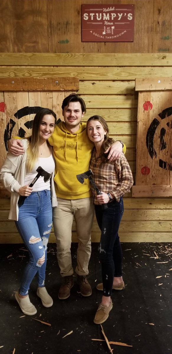 stumpyserie's tweet photo. Weekend vibes at Stumpy’s 🎯!!
Open 2-8pm today. Family day and groups over 4 get a complimentary pizza! 🍕
#sundayfunday #familyday #pizza #BYOB #axethrowing #socialthrowdown https://t.co/3yrQSzEfty