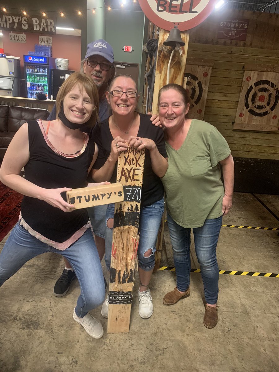 stumpyserie's tweet photo. Weekend vibes at Stumpy’s 🎯!!
Open 2-8pm today. Family day and groups over 4 get a complimentary pizza! 🍕
#sundayfunday #familyday #pizza #BYOB #axethrowing #socialthrowdown https://t.co/3yrQSzEfty