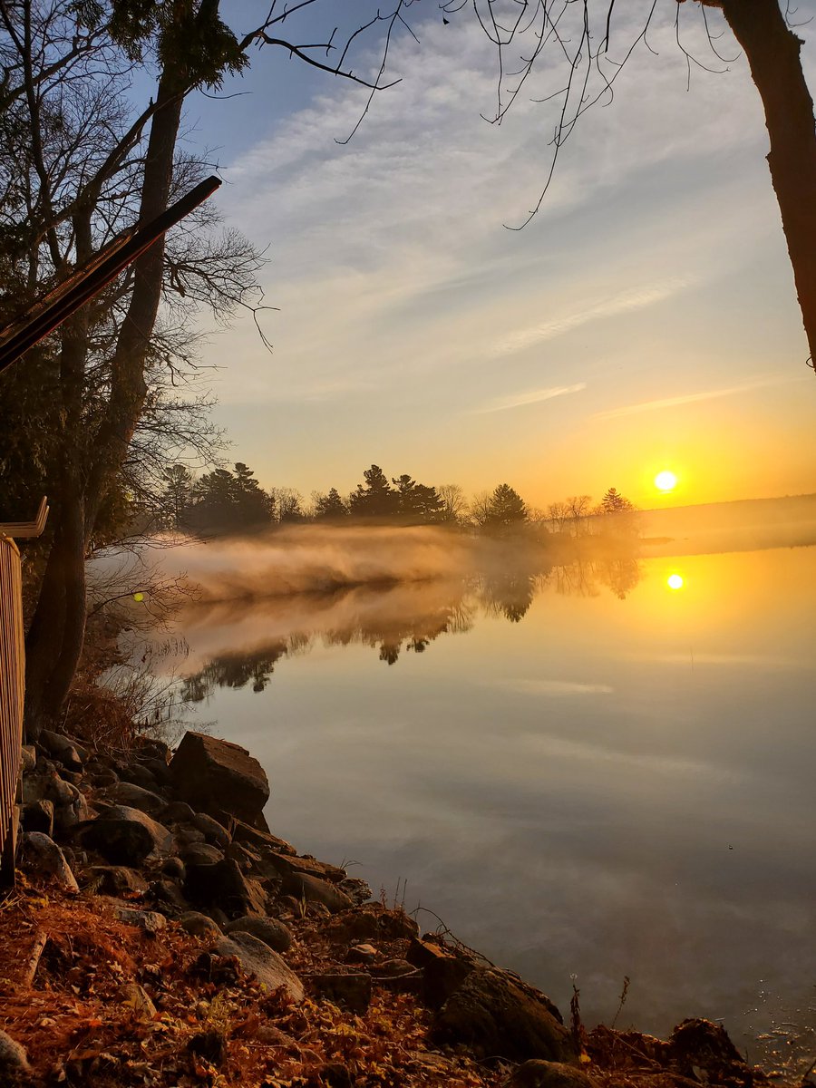 Another awesome fishing trip with two great guys. Lots of laughs, boat dancing, a few beers consumed and managed to even  see a few #musky n buddy boated one. #cottagelife #getoutdoors #greatmemories #muskyfishing