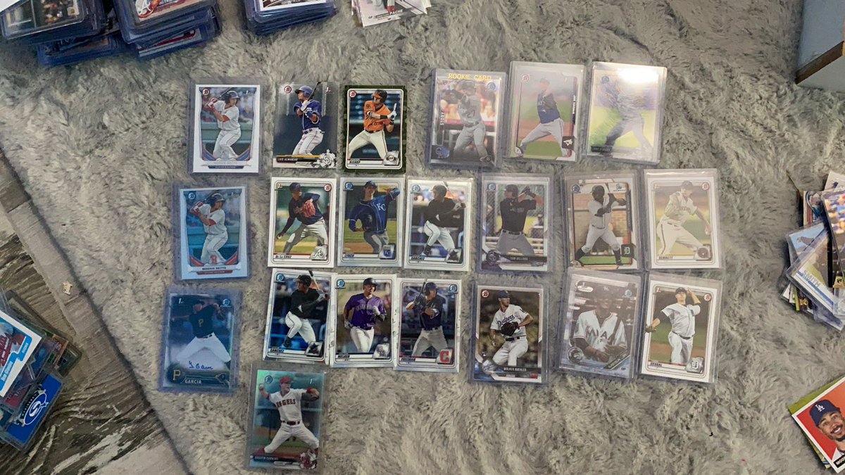 HunterJagodzin2's tweet photo. Here we go this should hopefully clean it all up! The Whole Collection will cost $1,140 shipped to your door, More pics in the thread below! @CardPurchaser @CarolinaCardEx1 @HobbyConnector @Hobby_Connect @Michaellynch_19 @RyansCardss https://t.co/4cUydISMUc