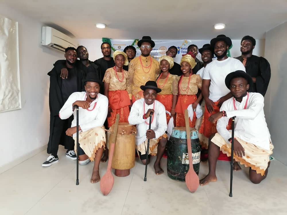 Lightyear_Ent's tweet photo. Electrifying display of cultural performances from Bollywood Dance, to Sing along vibe session, to Itshekiri Traditional dance from Delta State, Nigeria, to boat dance yesterday at the Rotary Club of Lagos Island investiture.

#lightyearentertainment https://t.co/4ERjlc65JA