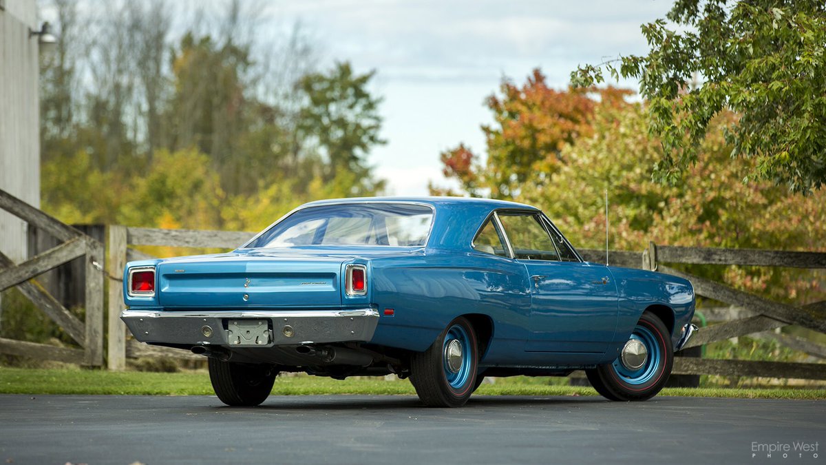 photodave_j's tweet photo. 1969 Plymouth Hemi Road Runner photographed for @Mecum #hemi #roadrunner #mecum #mopar #classiccar #musclecar #426hemi #horsepower #beepbeep #automotivephotographer #carpictures #upforauction #coyoteduster #Canon https://t.co/WWL6ZEN9Wz