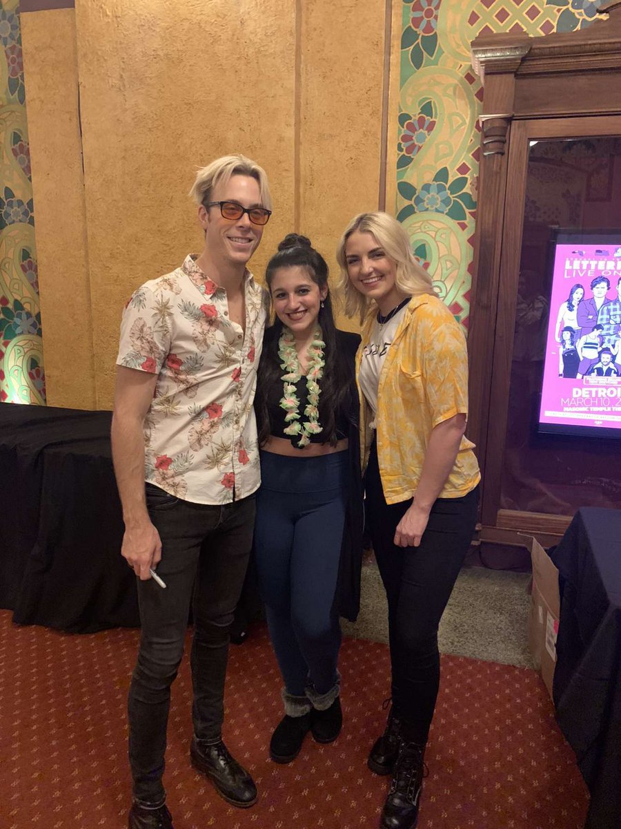 allylico513's tweet photo. happy bday riker 💙 (hopefully) see you soon @RikerLynch https://t.co/RelmV3HxPq