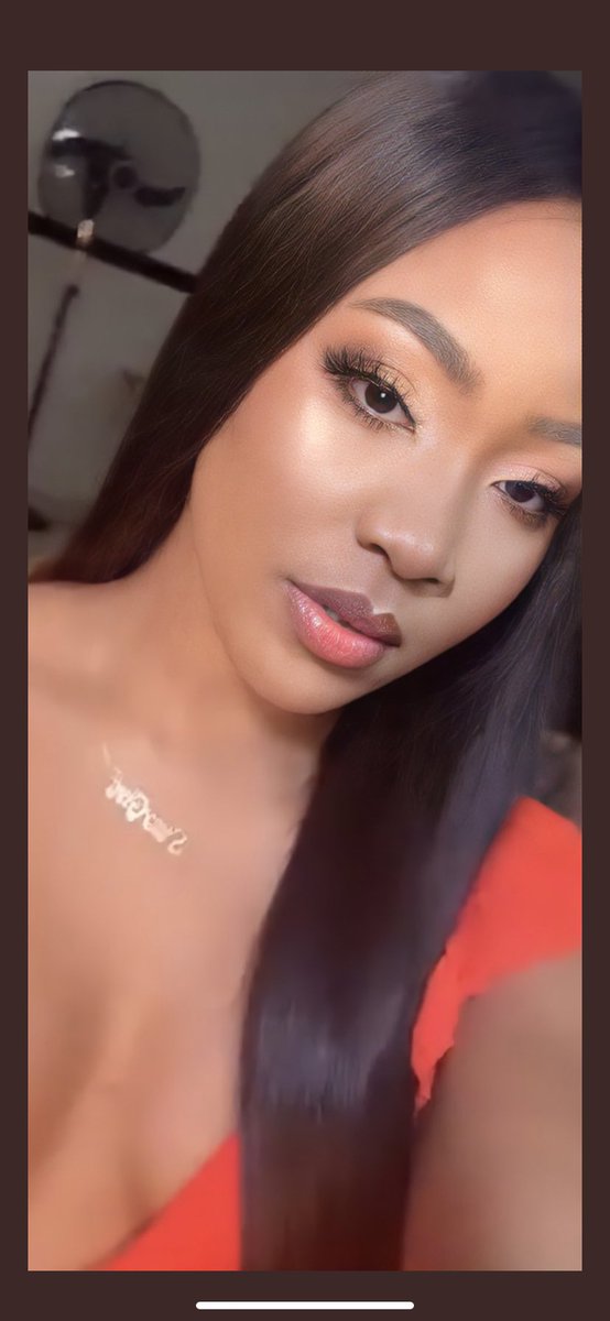 bervelynnnn's tweet photo. Elites I don’t like how relaxed we are about her YouTube at all. It’s like the energy has died down. So pls tonight there will be a watch party for her YouTube. And the hashtag is #EricasYouTube. Let’s get her to 100k views and increase her views for the life after bbn. Tenks https://t.co/cs6CiUQlQZ