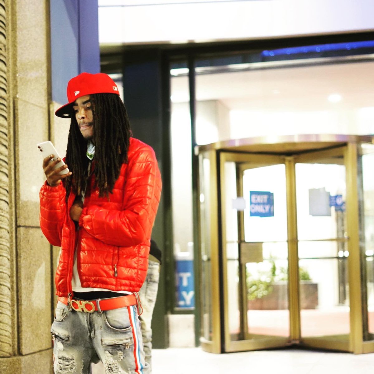 Syron_Finnese23's tweet photo. Blood 🩸 🖤 New Vlog Out Now https://t.co/6n7Xj1DftS