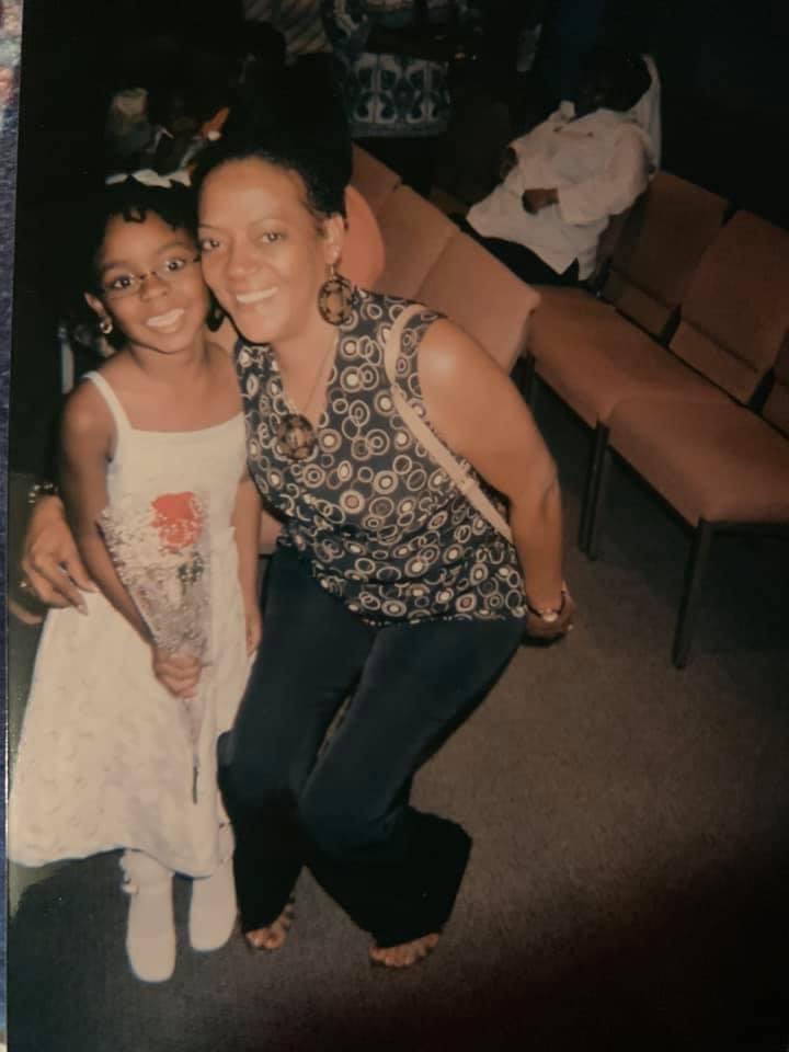 desireerl78's tweet image. Our girl was blessed with the best Grands! Such fantastic examples! #almost18 #8moredays #onlygirl #middlechild #senior2021 💙