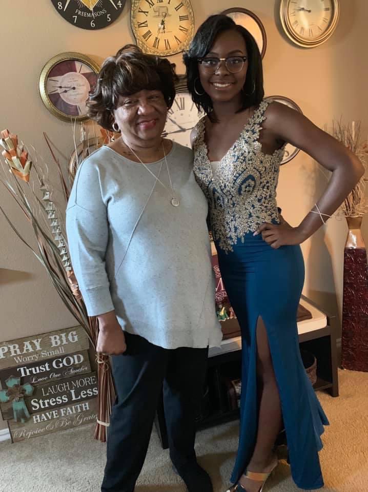 desireerl78's tweet image. Our girl was blessed with the best Grands! Such fantastic examples! #almost18 #8moredays #onlygirl #middlechild #senior2021 💙