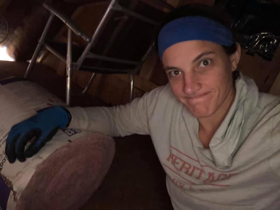 Liv_4_MMA's tweet photo. Hanging insulation. I sure am a handy gal to have around! #Phoenix #PhoenixAtHome #Itchy https://t.co/szkMtRQ2M6