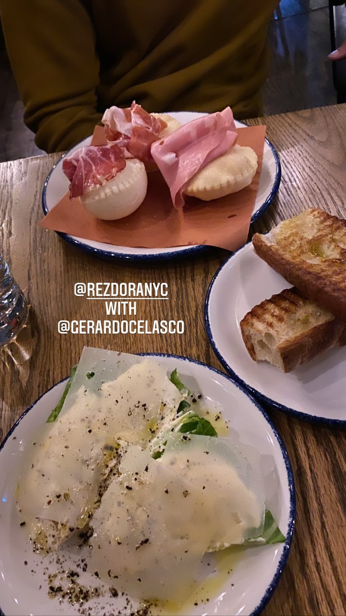 ProJenardo's tweet photo. #jenardo / #gmo and their date night ♥️♥️♥️ https://t.co/BZcAohevqU