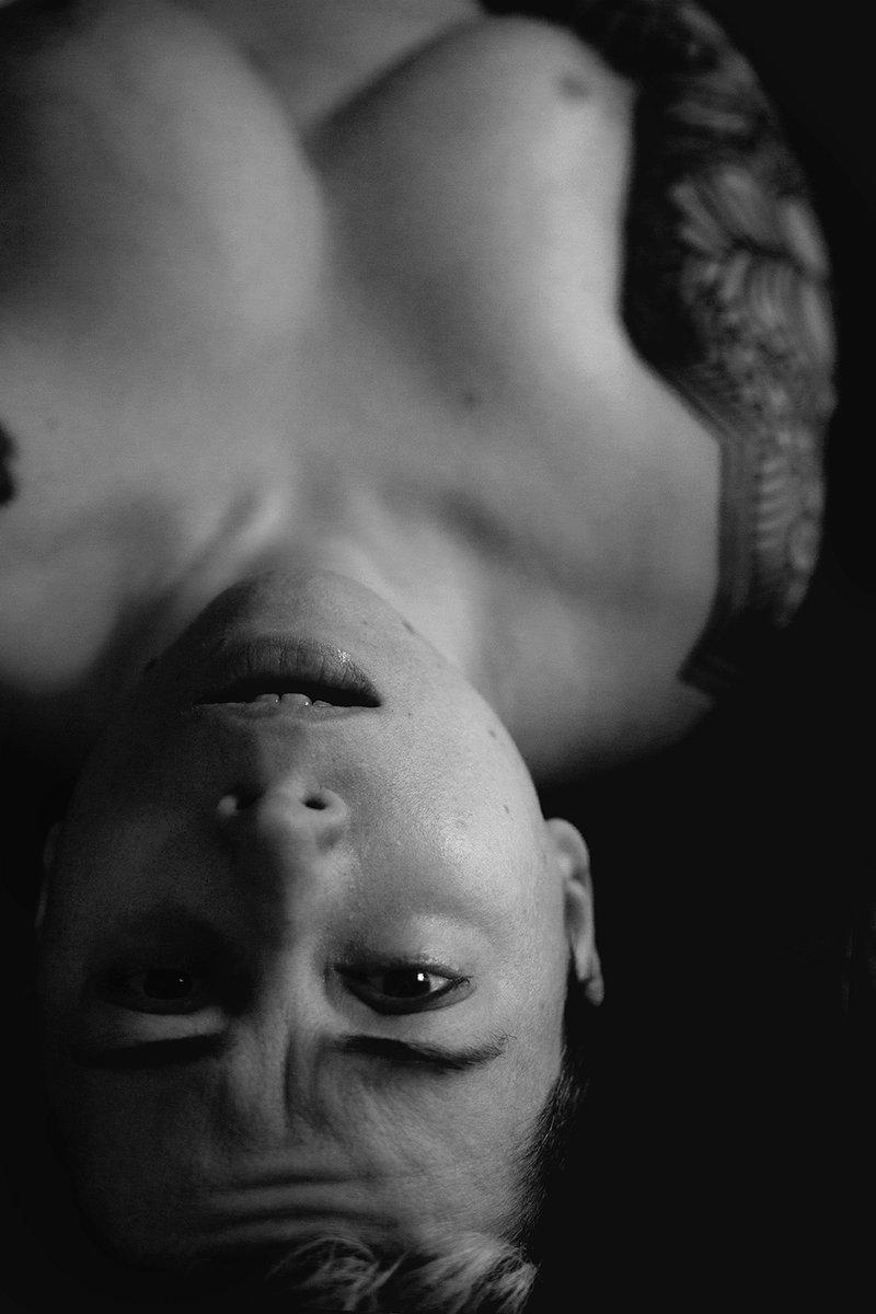 MoreRelevantF's tweet photo. Volupté - Autoportraits - 2020 #nudevember https://t.co/bJ0aHu7Rl1