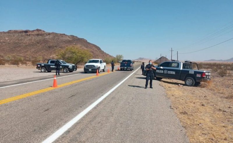 ProyectoPuente's tweet photo. "Seguridad no puede esperar mas", de nuevo, piden alcaldes de Caborca y Pitiquito ayuda a gobierno estatal y federal para controlar violencia en municipios - https://t.co/BURhbA6YkH https://t.co/RmQA9KejFy