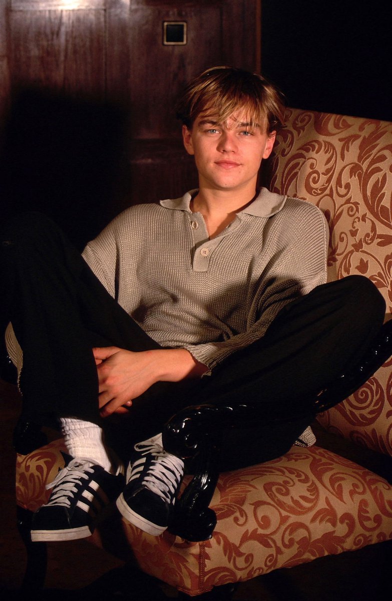 historyandfacts's tweet photo. Leonardo DiCaprio, 1995 https://t.co/2I3qYy2oas
