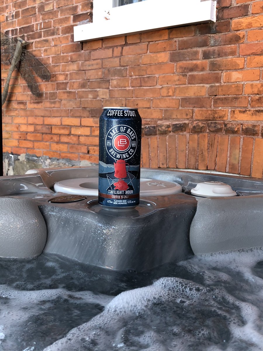 DwayneBryant111's tweet photo. You don’t have to wait until the twilight hour to enjoy a #TwilightHour from @lb_brewing on a beauty November day!.  #tubbin https://t.co/eghxkyCpDd