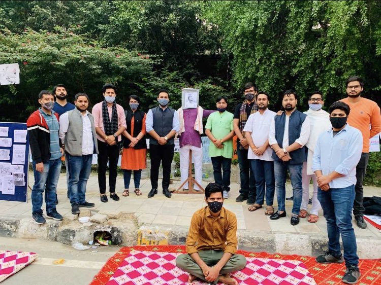 Rohit_sharma014's tweet photo. #सदबुद्धि उपवास 
...........................
आंदोलन का ७वाँ दिन।
#savegbpec @ABVPDelhi @ABVPVoice https://t.co/nGW8HpZ7fk