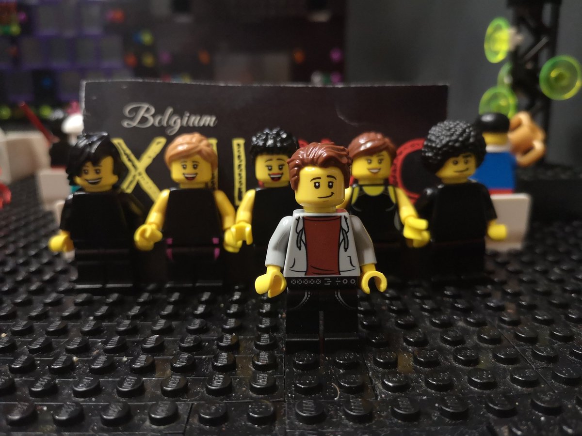 benidormfestleg's tweet photo. Primer ensayo de Gales 🏴󠁧󠁢󠁷󠁬󠁳󠁿 
#rehearsal #Wales #CMC #LEGO #legomania #SongContest #Music #performance #legoperformance #STAGE0 #staging #minifigures #illumination #stagedesign #Stagelights https://t.co/808LKuQ1Az