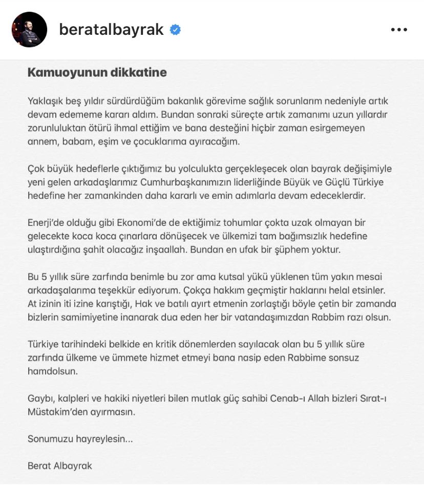 Yakın zamanda aynısını sayın Soylu yapmıştı. Halk sokaklara dökülmüştü. “Yedirmeyiz” diye, kendileri karar veriyor sonra istifa ediyor sonra bir daha geliyor. Aynısı olucaktır büyük ihtimal ile Reis çağırır Resmi olarak istifasını geri çeker.