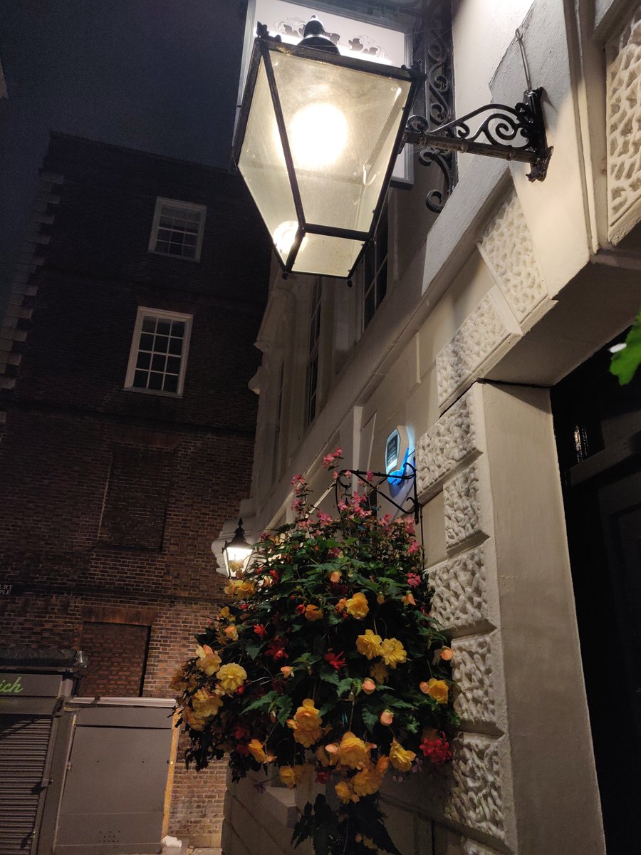 We were open long enough to see our summer flowers grow, and catch up with our lovely regulars (socially distanced of course). Sad to be closed again but hoping everyone stays safe and well until we can see you all again.